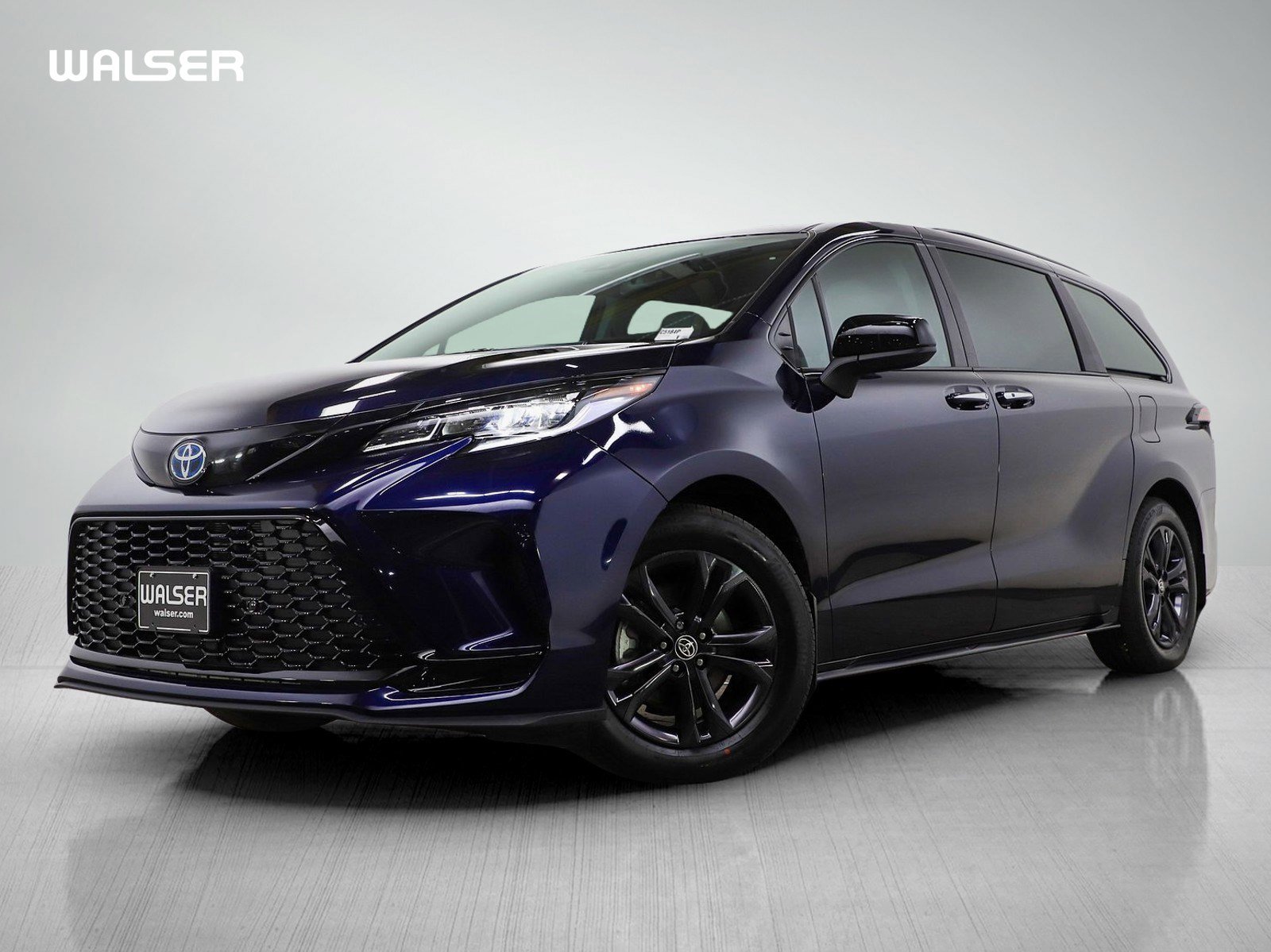 Used 2025 Toyota Sienna XSE