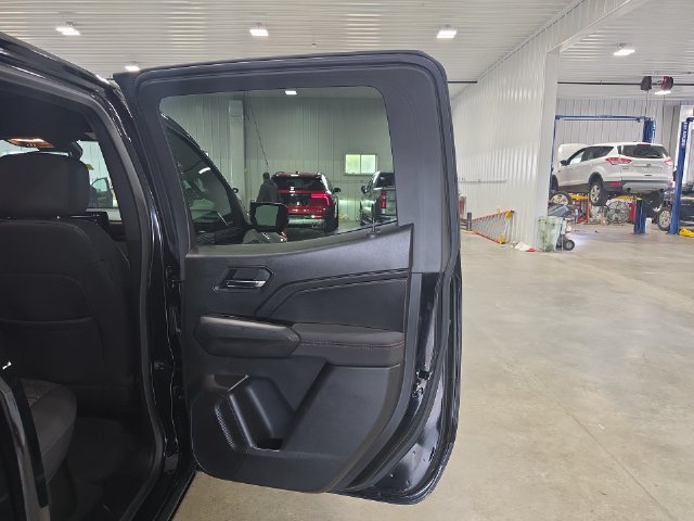 Used 2024 Chevrolet Colorado Z71 w/ Z71 Convenience Package 2 AWD/4WD image 30