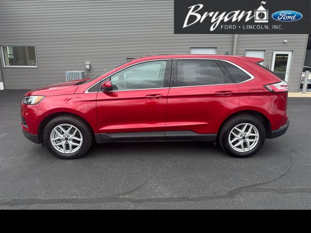 Used 2023 Ford Edge SEL w/ Convenience Package image 4