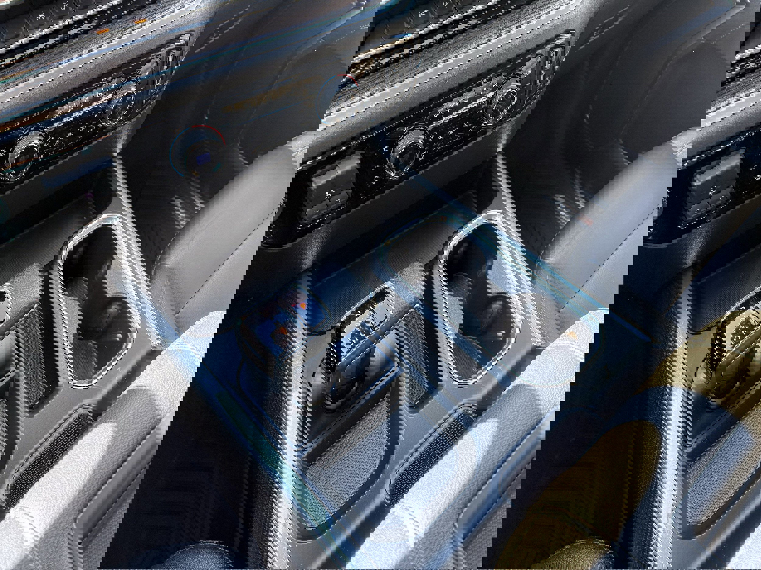 Used 2022 Chevrolet Silverado 1500 LT Trail Boss w/ Convenience Package II image 21