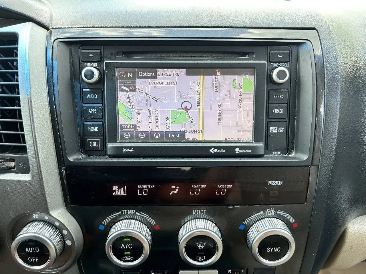 Used 2016 Toyota Sequoia Platinum RWD image 28