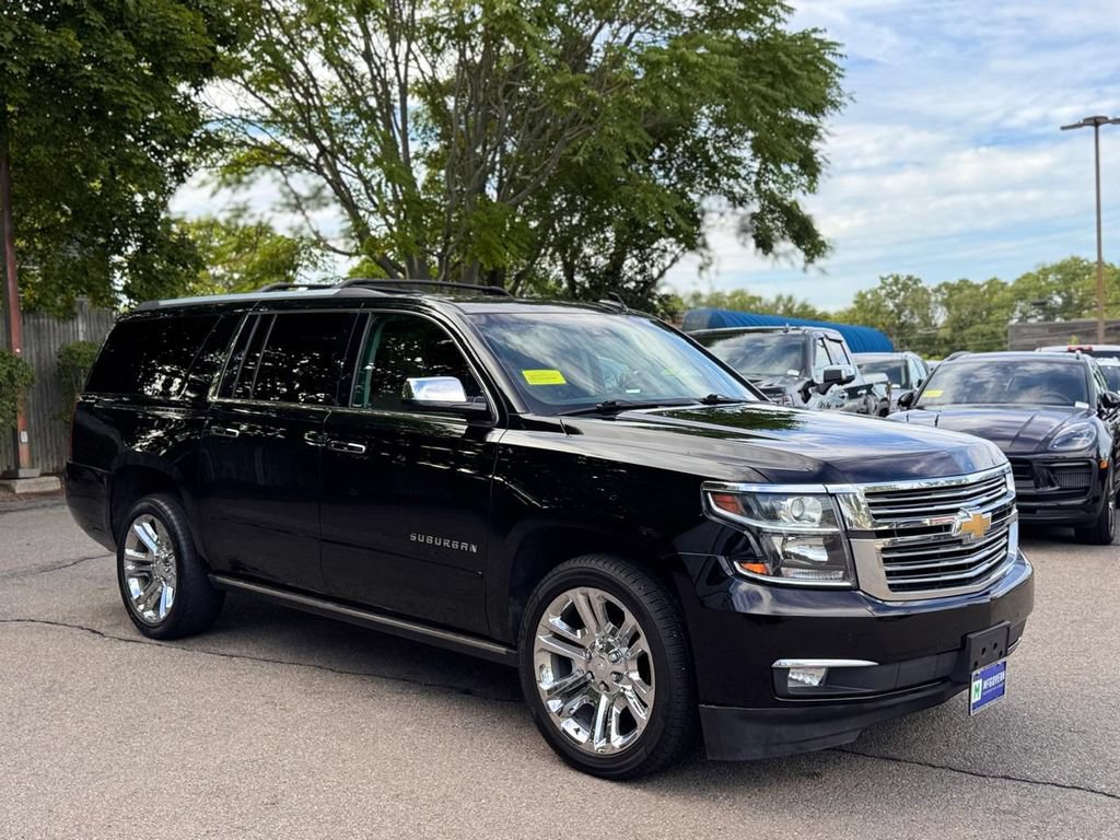 Used 2020 Chevrolet Suburban Premier w/ Premier Plus Edition AWD/4WD image 8