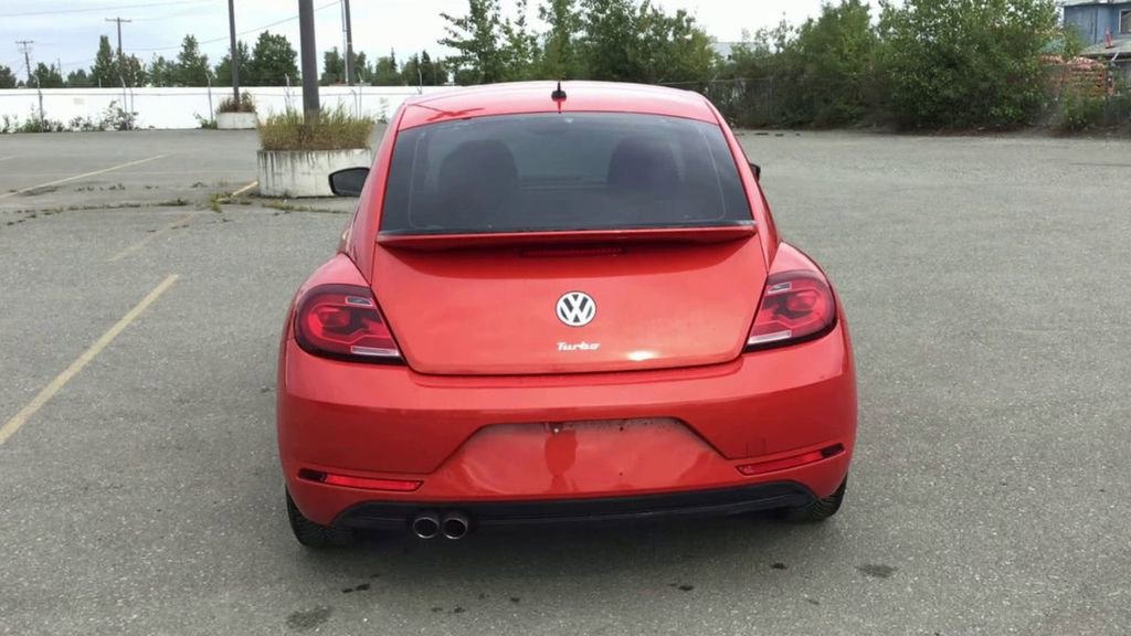 Used 2019 Volkswagen Beetle 2.0T S image 7