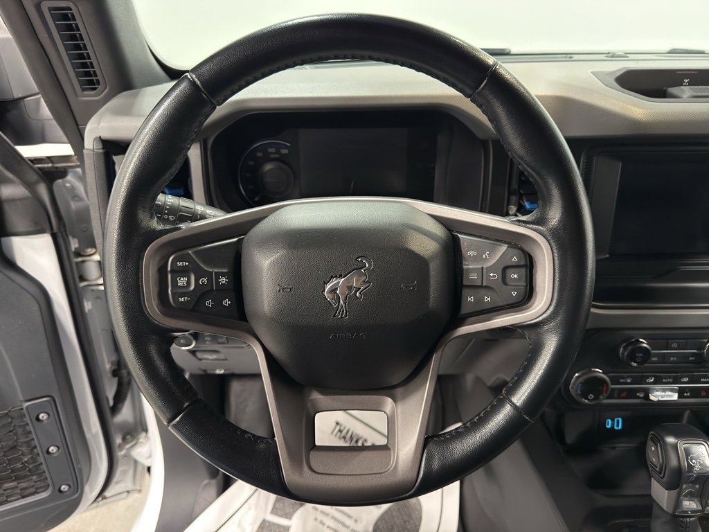 Used 2023 Ford Bronco Black Diamond w/ Sasquatch Package image 16