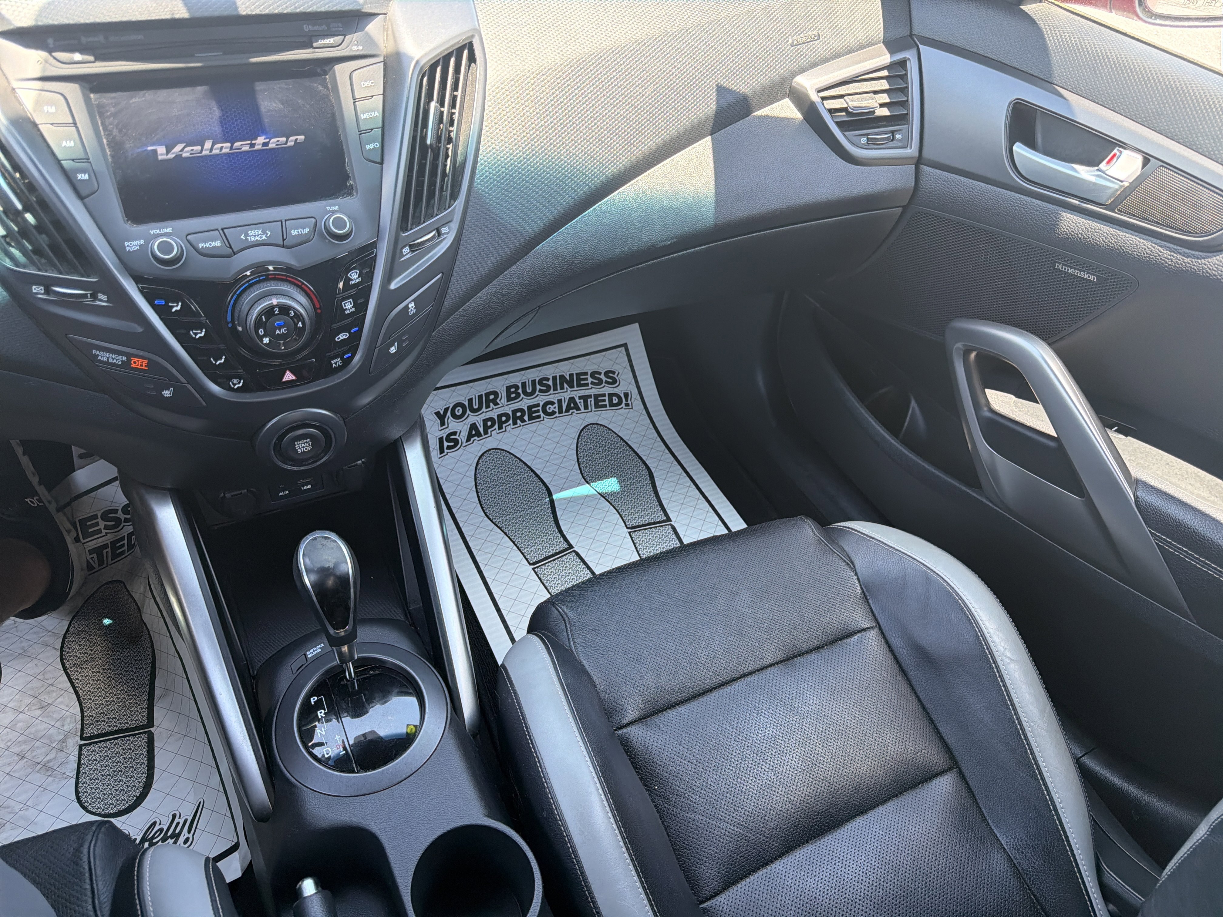 Used 2016 Hyundai Veloster Turbo FWD image 22