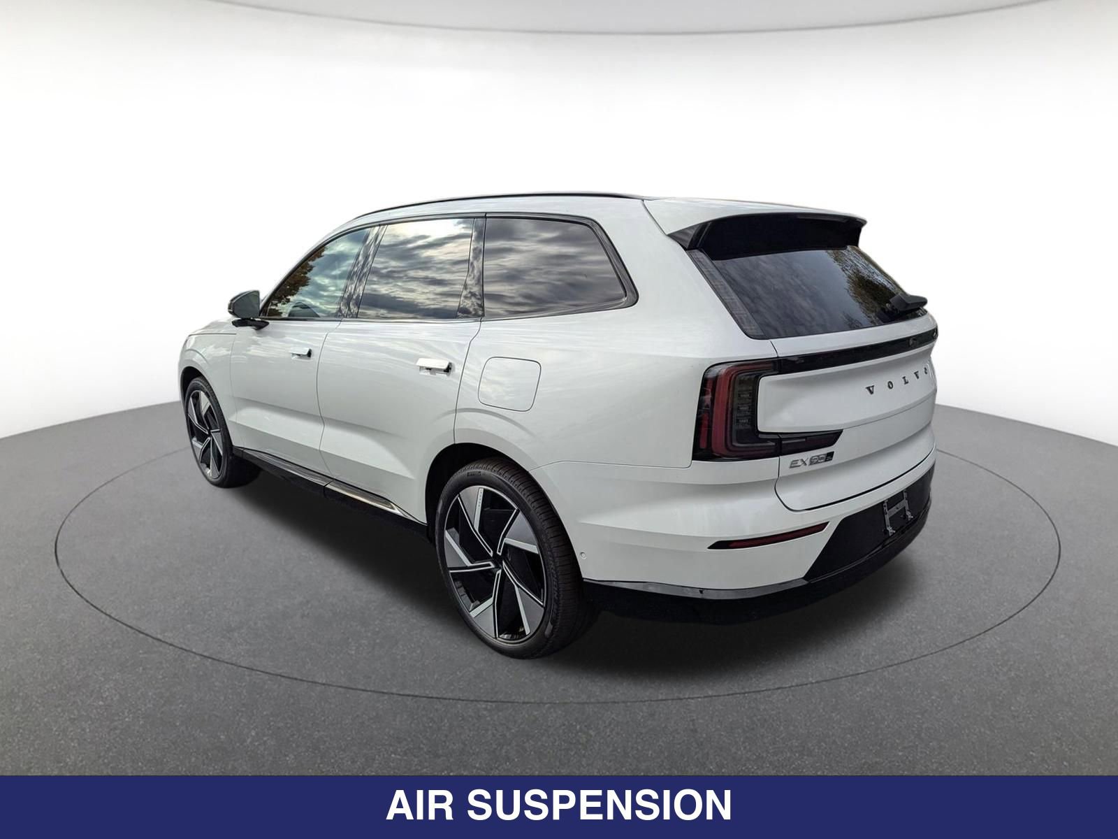New 2025 Volvo EX90 Ultra w/ Protection Package Premier AWD/4WD image 6