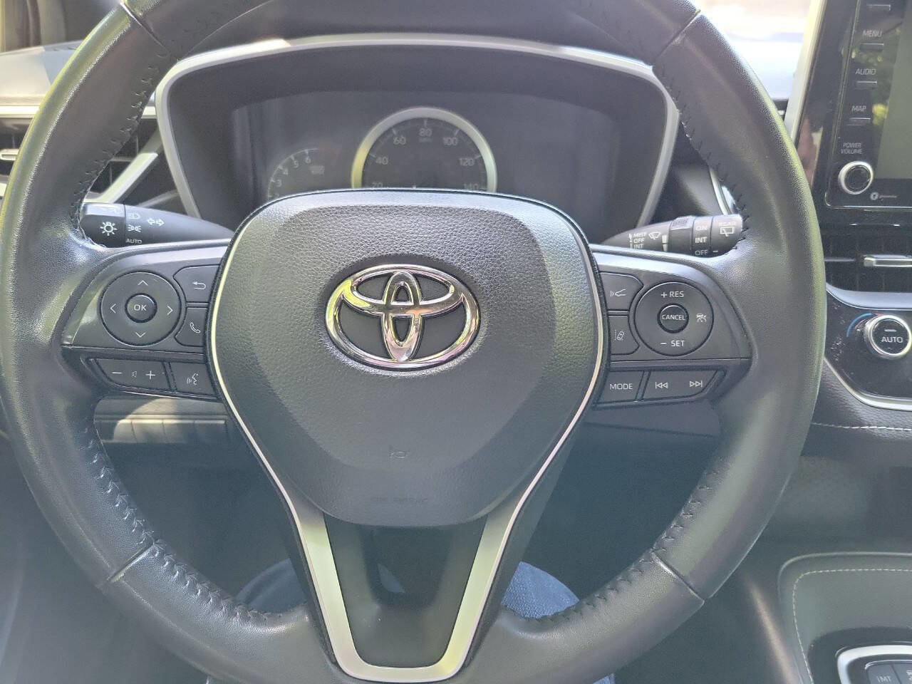 Used 2022 Toyota Corolla SE FWD image 13