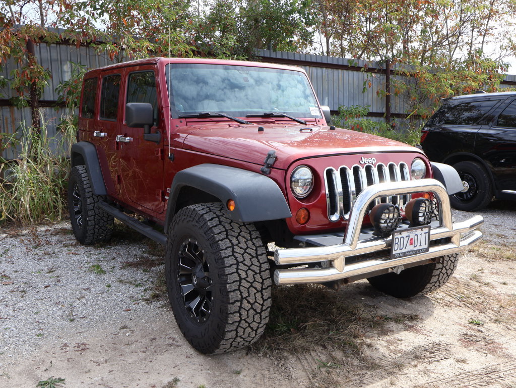 Used 2012 Jeep Wrangler Unlimited Sport AWD/4WD image 14