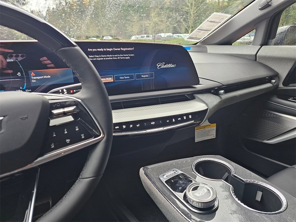 New 2026 Cadillac Optiq Sport 1 image 27