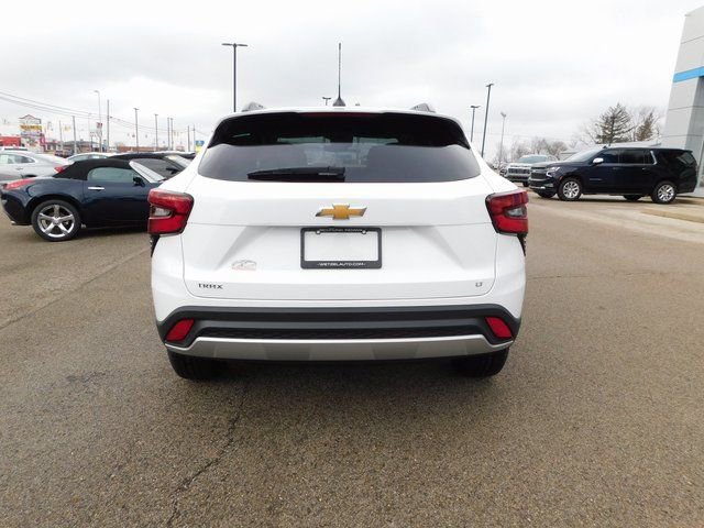 New 2026 Chevrolet Trax LT image 4