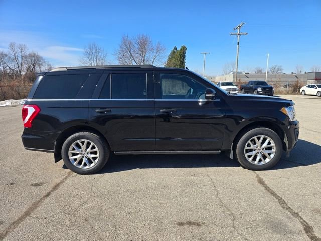 Used 2021 Ford Expedition XLT image 2