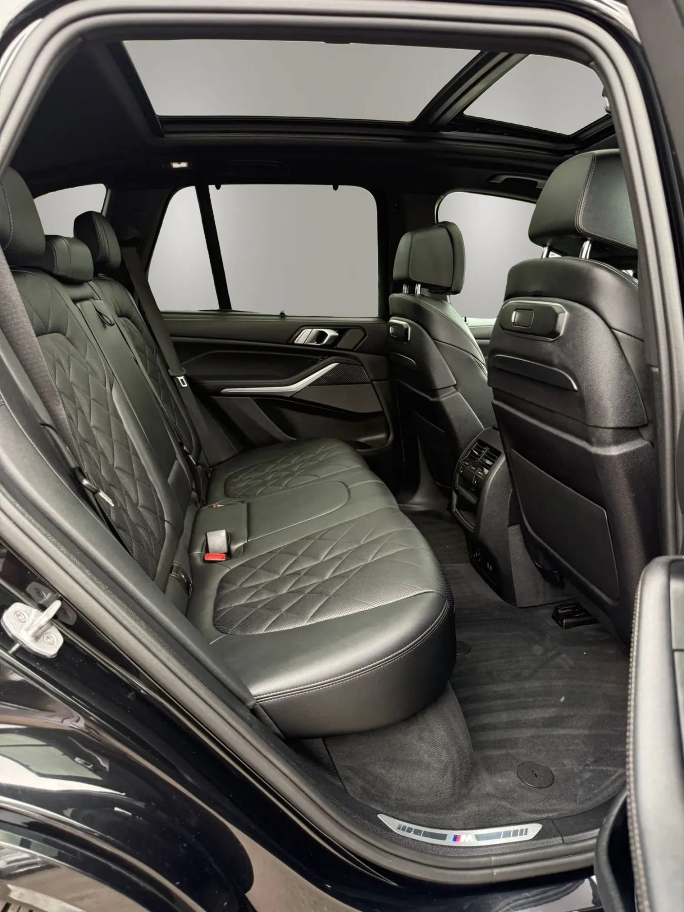 Used 2024 BMW X5 M60i w/ Executive Package AWD/4WD image 26