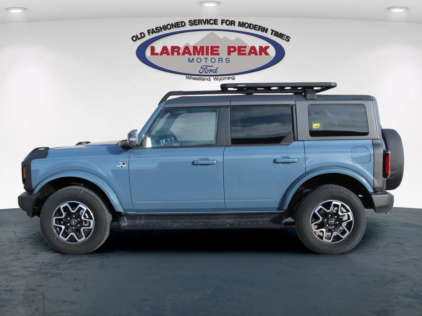 New 2025 Ford Bronco Outer Banks image 2