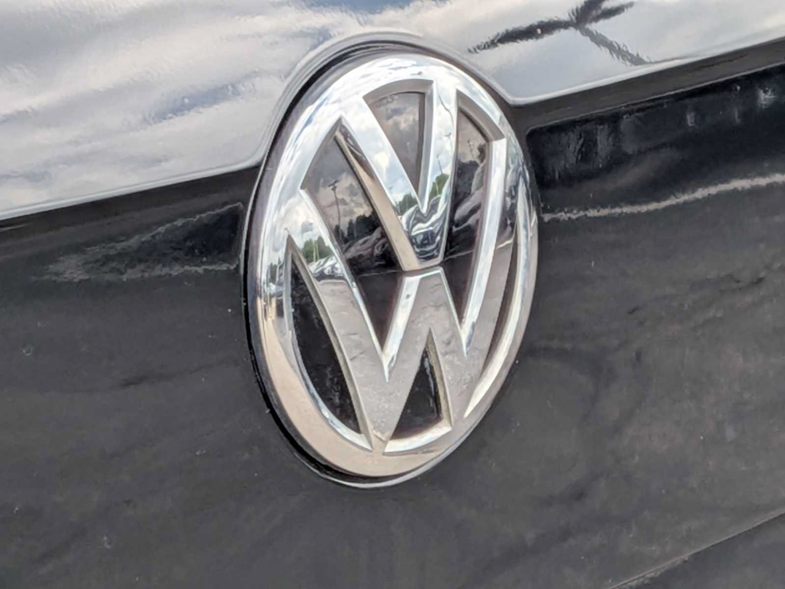 Used 2019 Volkswagen Tiguan SE AWD/4WD image 12