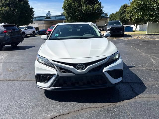 Used 2023 Toyota Camry SE w/ Cold Weather Package FWD video 2