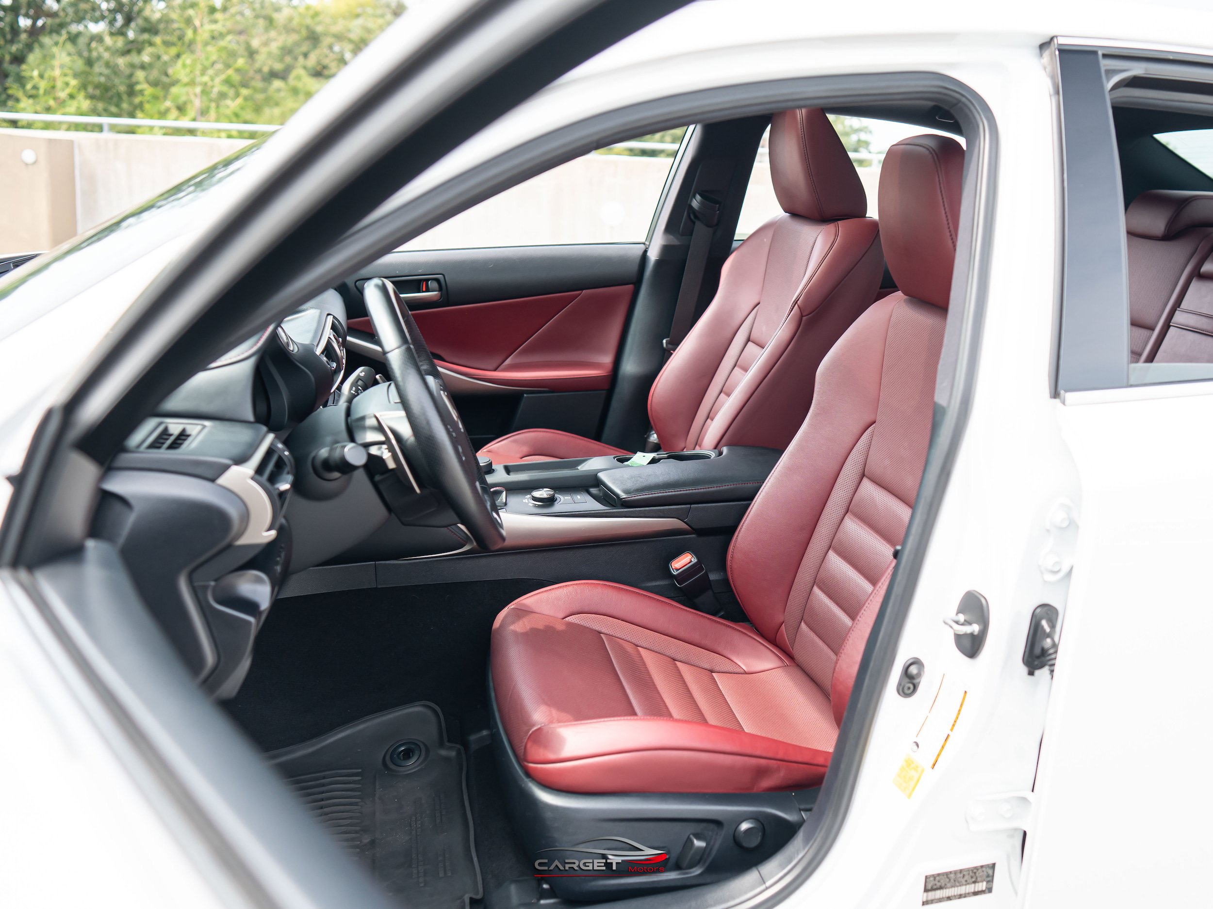 Used 2019 Lexus IS 300 F Sport w/ F Sport Package RWD image 22