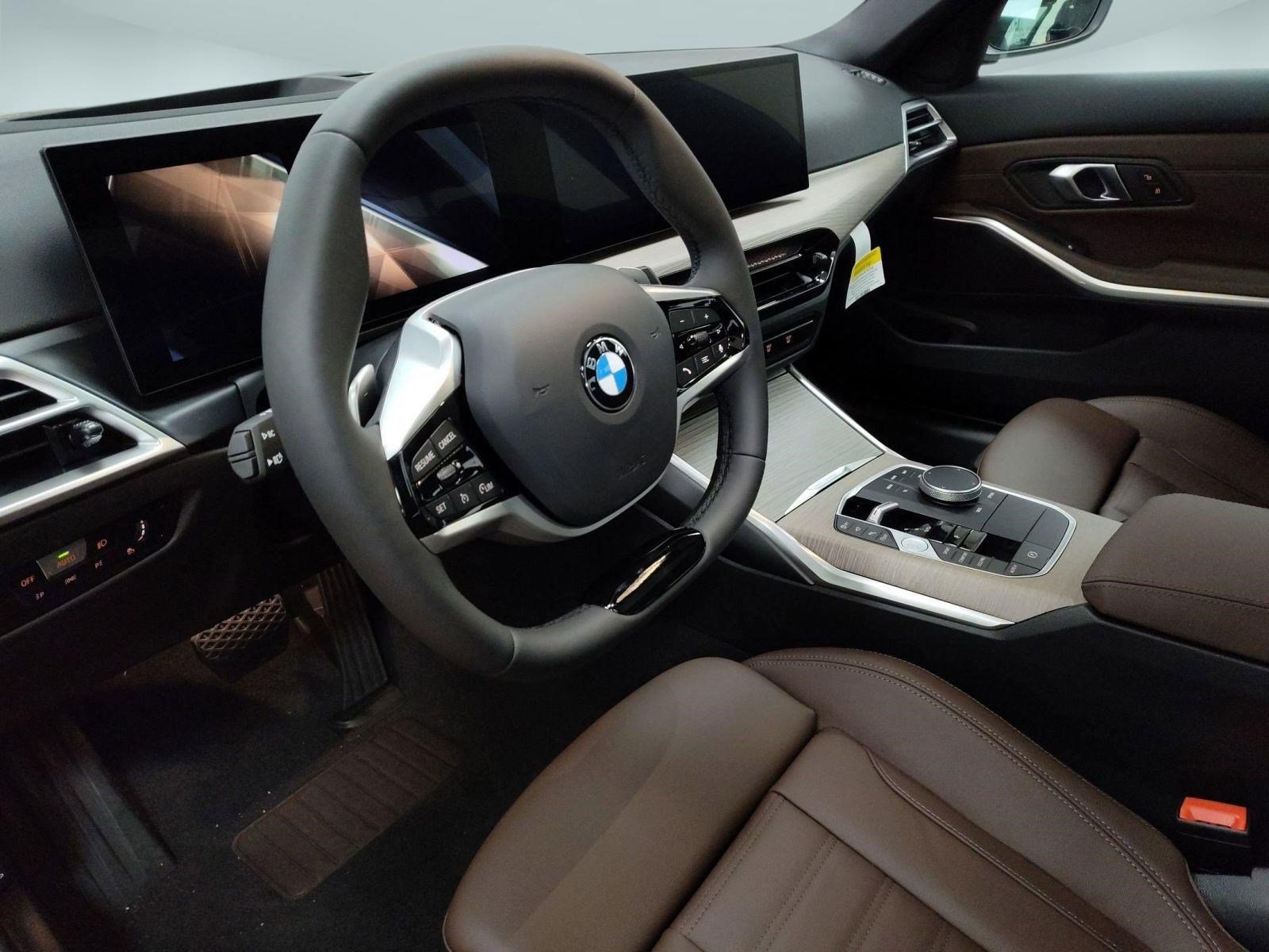Used 2026 BMW 330i xDrive Sedan w/ Premium Package AWD/4WD image 4
