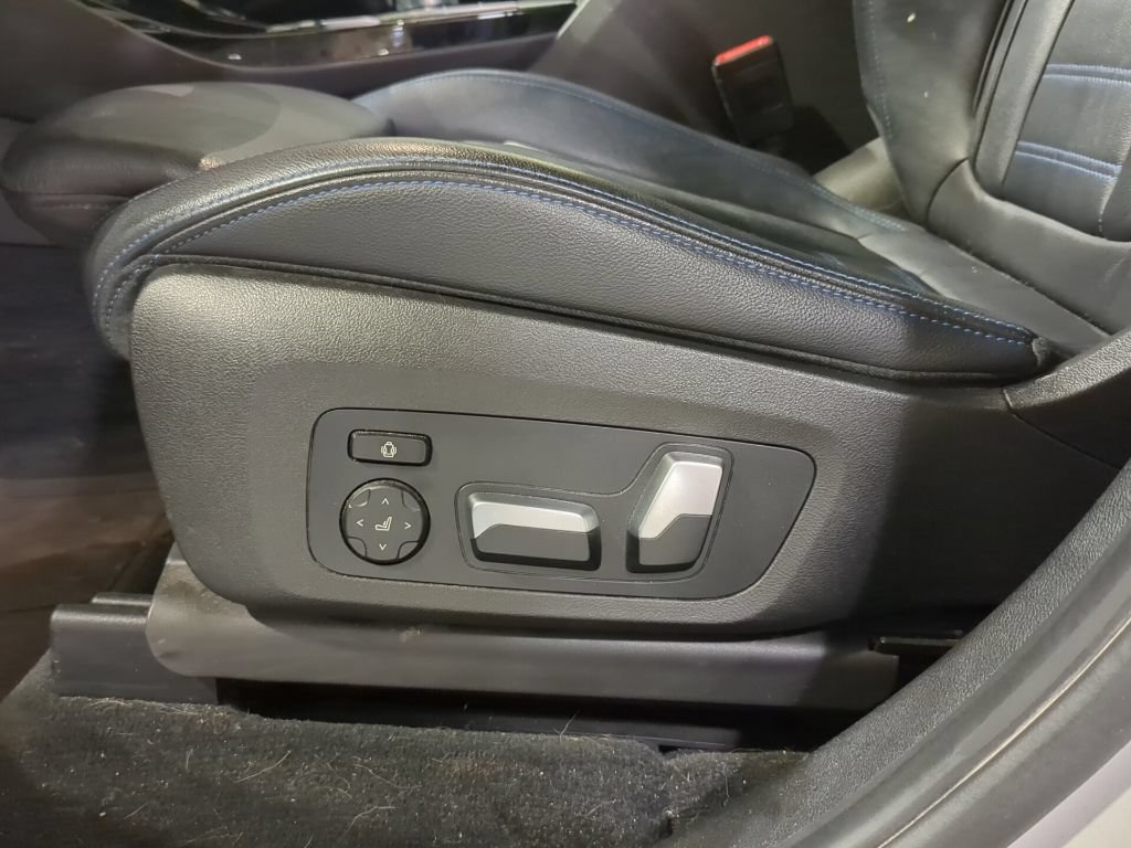 Used 2018 BMW X3 xDrive30i w/ M Sport Package AWD/4WD image 16