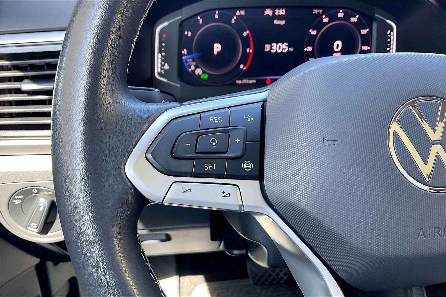 Certified 2023 Volkswagen Atlas SE w/ Panoramic Sunroof Package FWD image 18