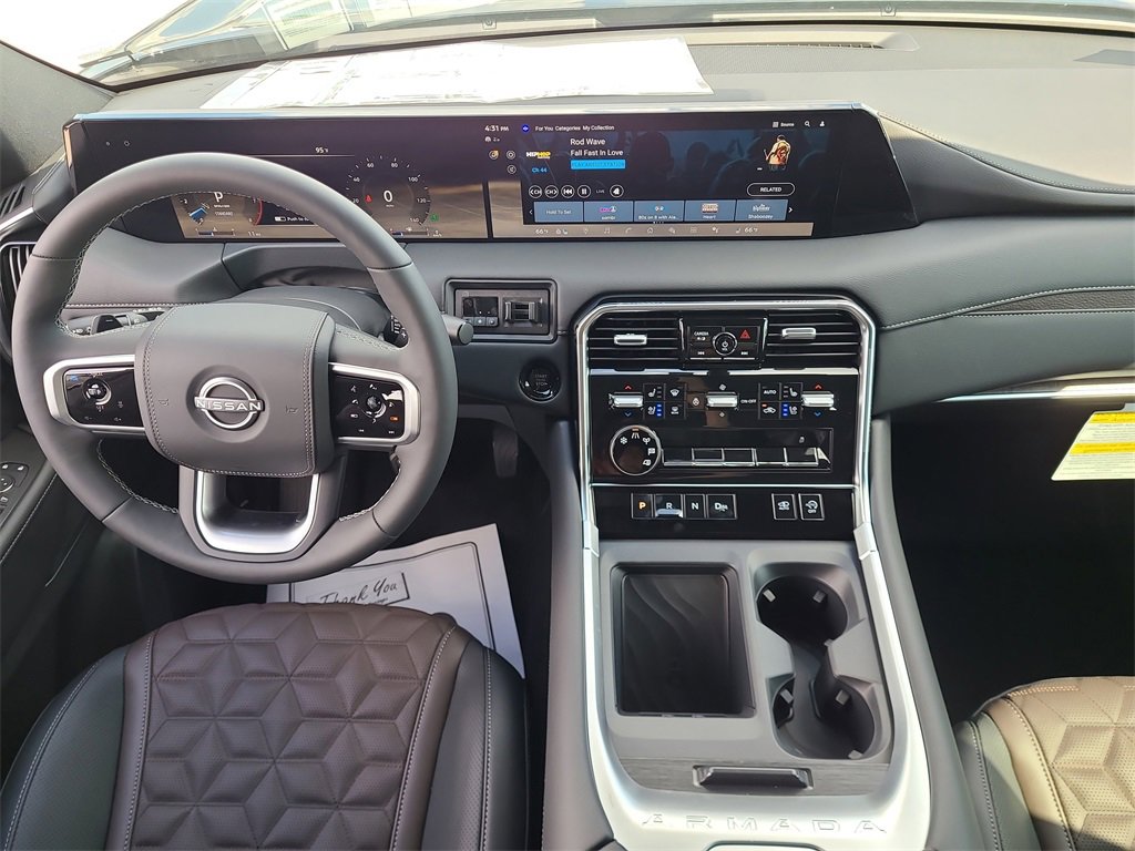 New 2025 Nissan Armada Platinum Reserve image 8
