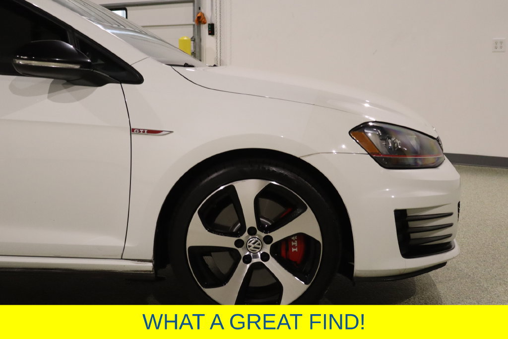 Used 2017 Volkswagen GTI SE FWD image 12