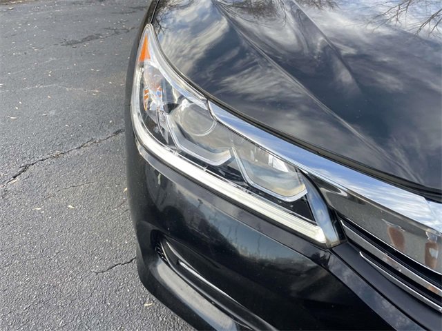 Used 2016 Honda Accord EX-L image 38