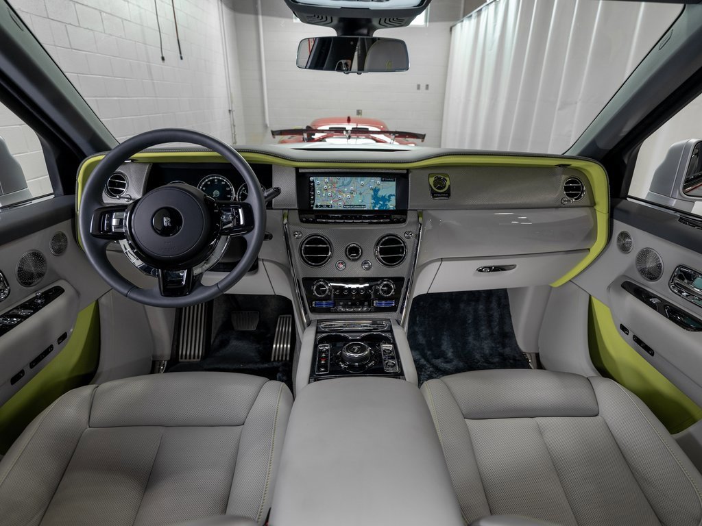 Used 2024 Rolls-Royce Cullinan image 20