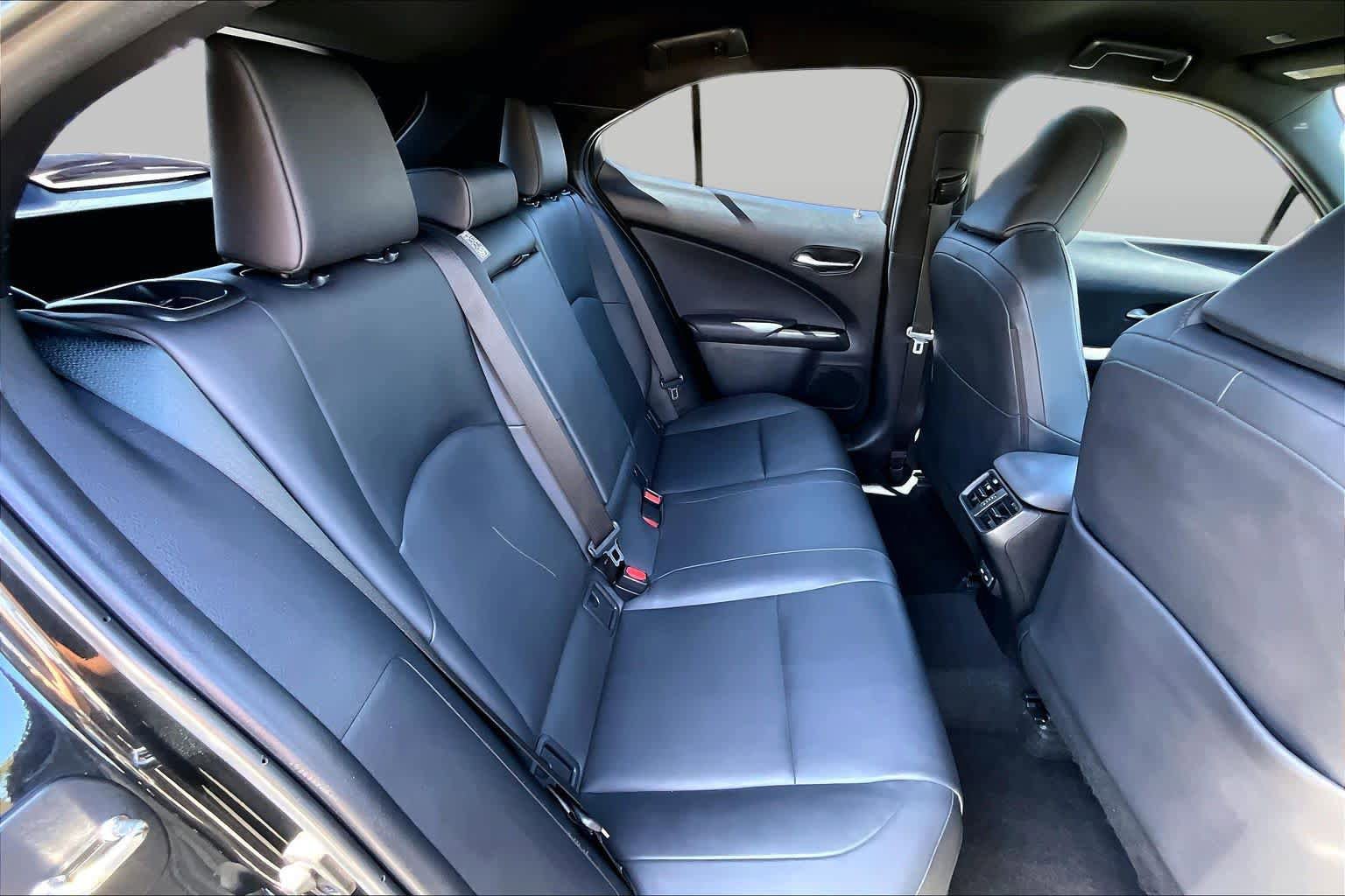 Used 2021 Lexus UX 200 w/ Accessory Package (Z1) FWD image 19