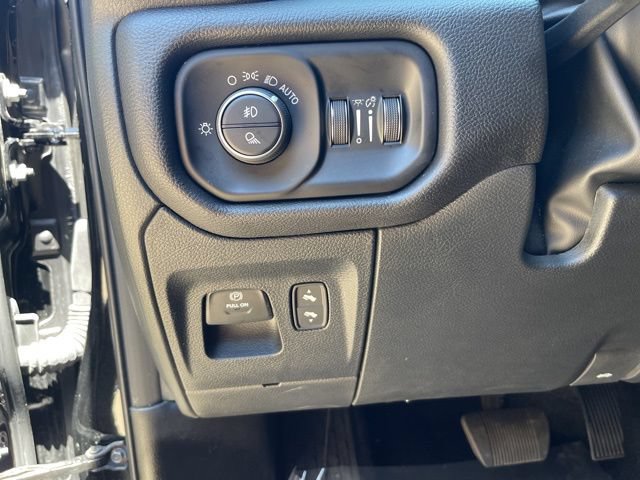 Used 2025 RAM 1500 Big Horn AWD/4WD image 12