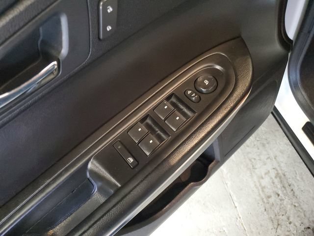 Used 2012 GMC Acadia SLE FWD image 13