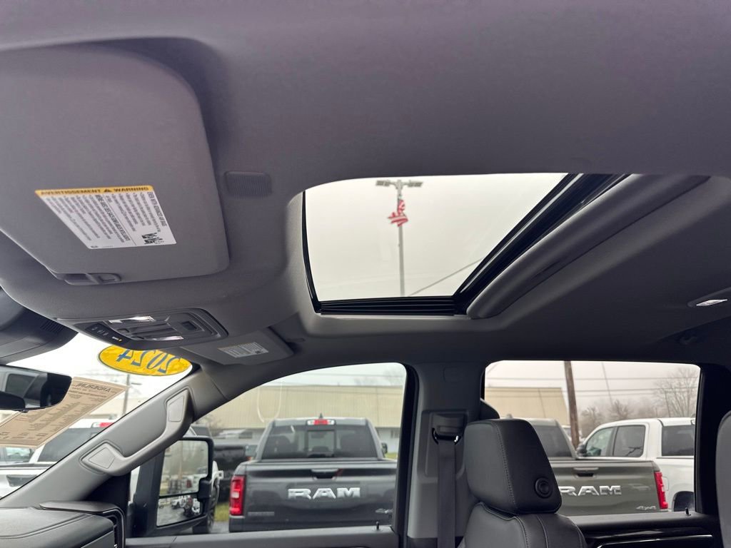 Used 2024 Chevrolet Silverado 3500 LTZ w/ LTZ Premium Package image 15