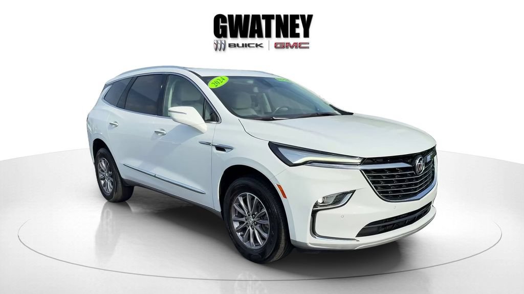 Used 2024 Buick Enclave Essence FWD image 1