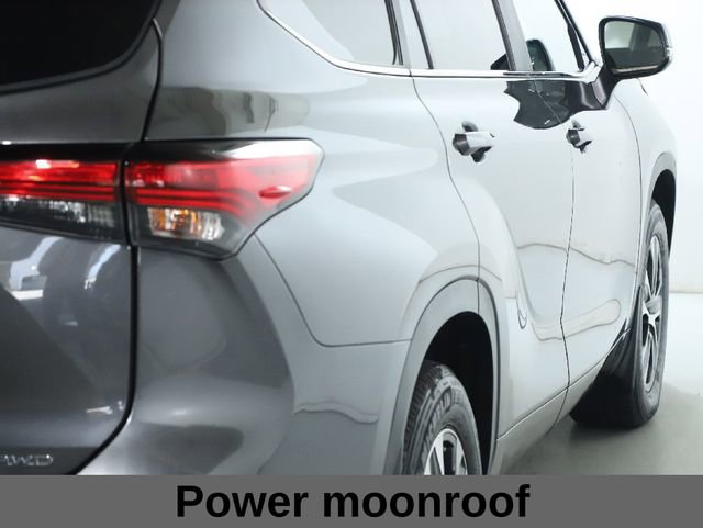 Used 2023 Toyota Highlander Limited image 17