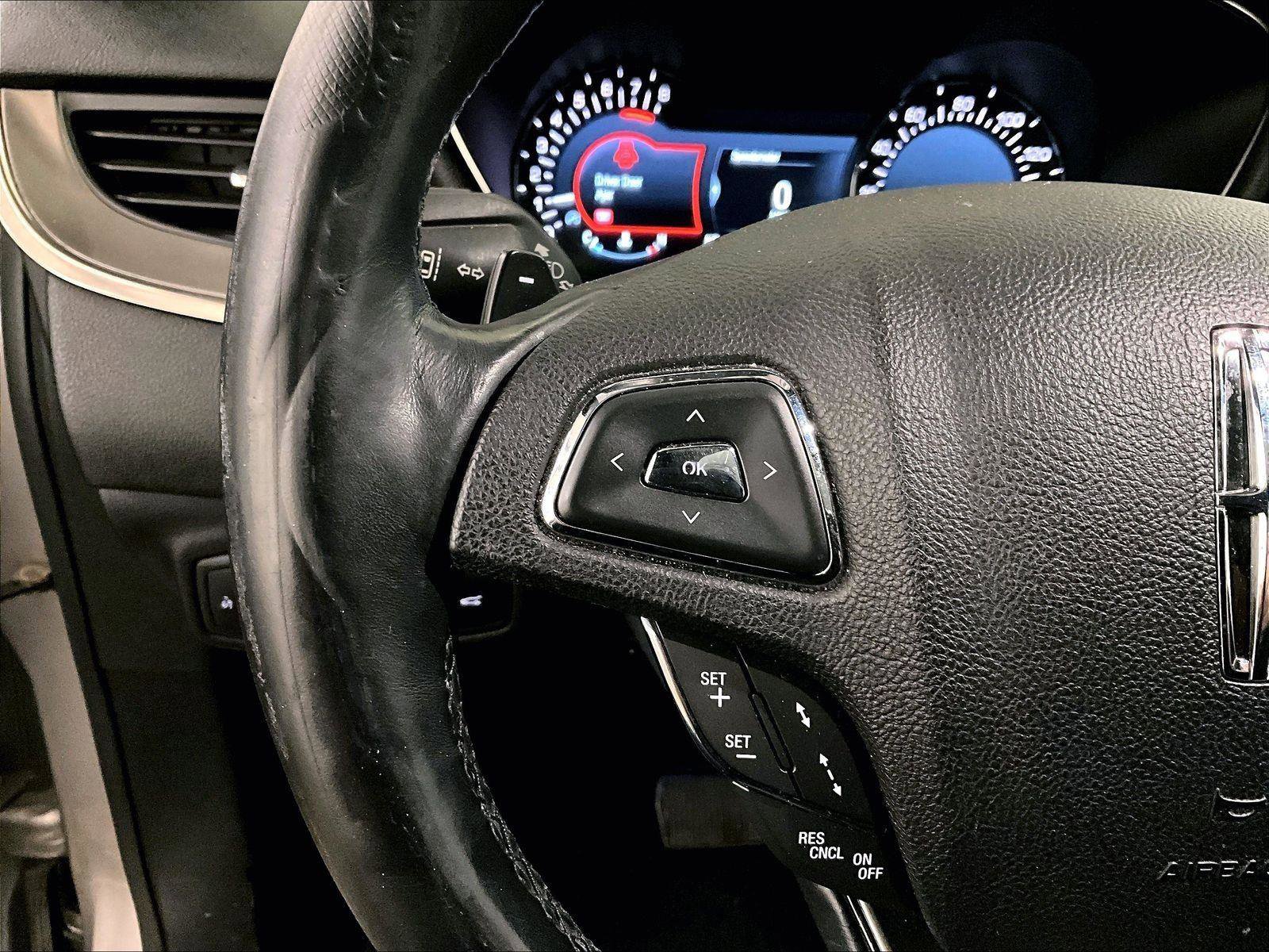 Used 2017 Lincoln MKC Reserve image 17