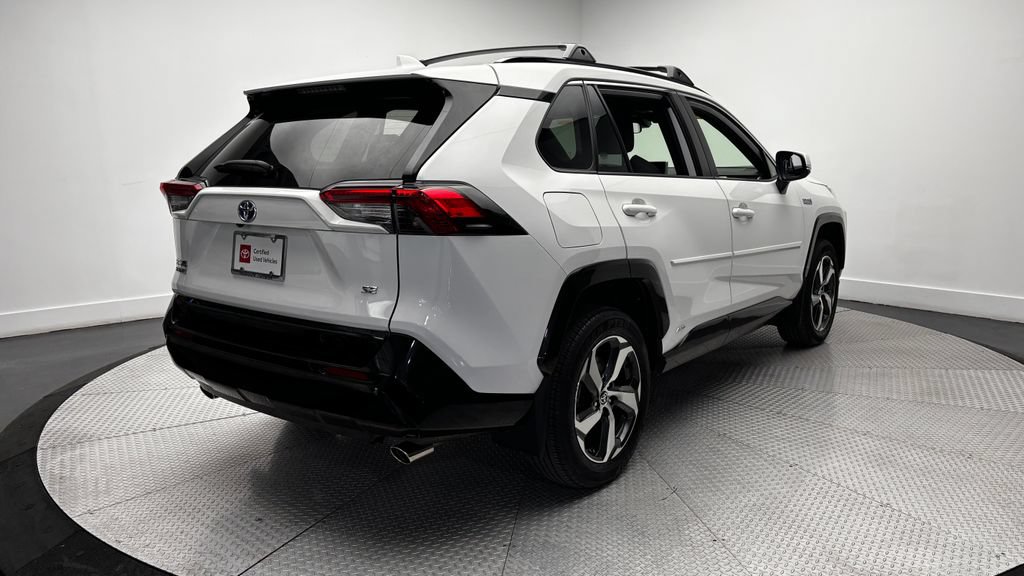 Used 2023 Toyota RAV4 SE w/ Weather & Moonroof Package AWD/4WD image 45