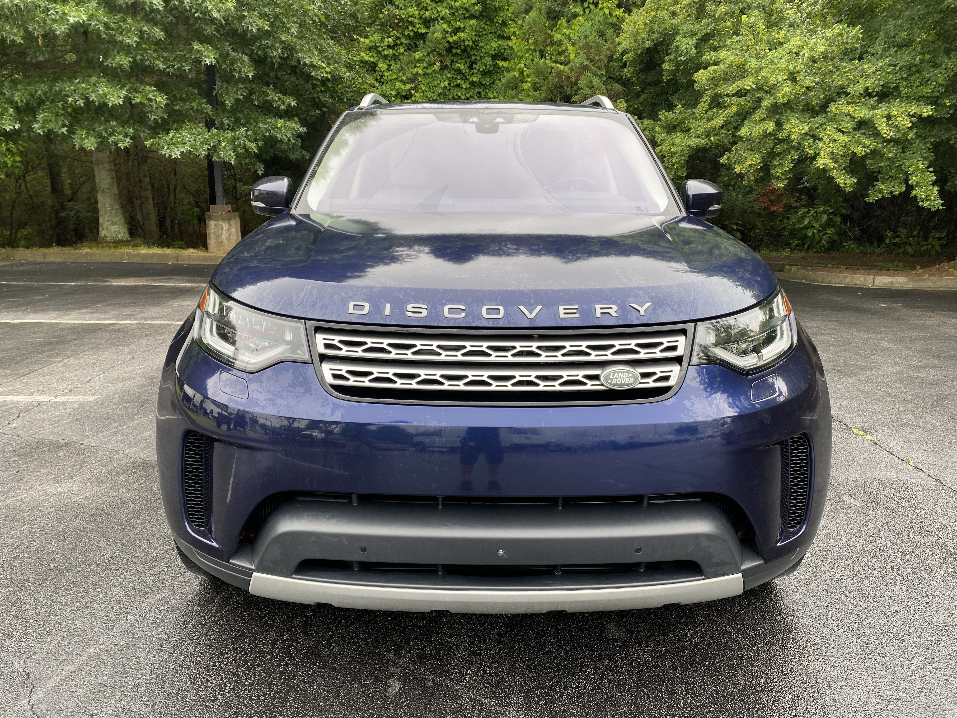 Used 2018 Land Rover Discovery HSE AWD/4WD image 3