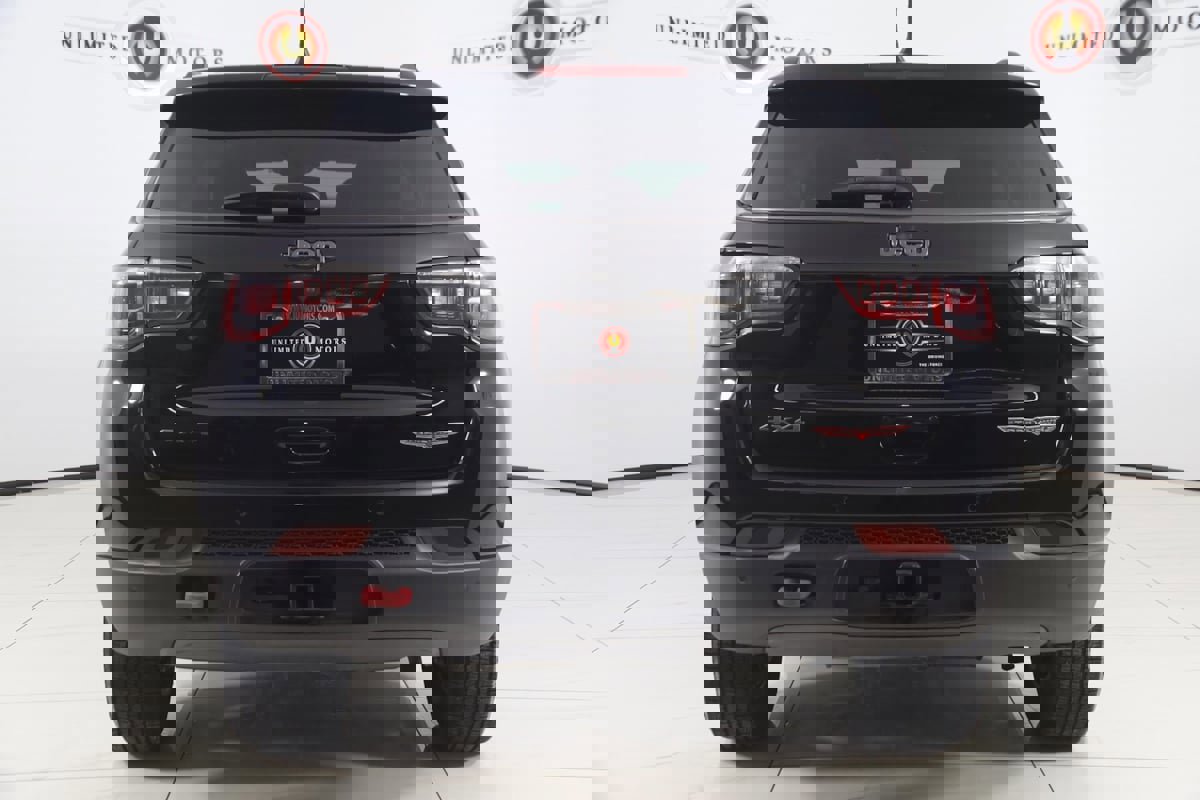 Used 2018 Jeep Compass Trailhawk w/ Safe & Security Group image 43