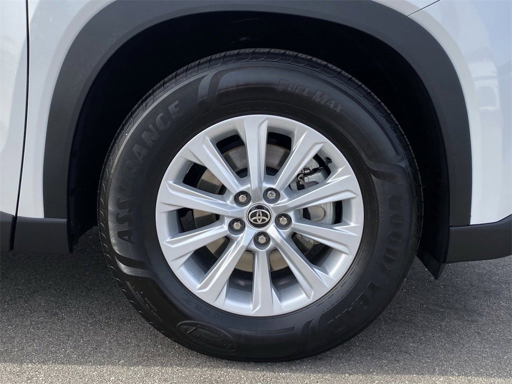 Used 2024 Toyota Grand Highlander XLE image 12