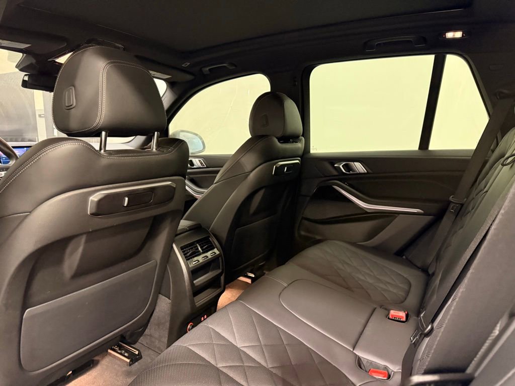 Used 2024 BMW X5 xDrive50e w/ Parking Assistance Package image 20