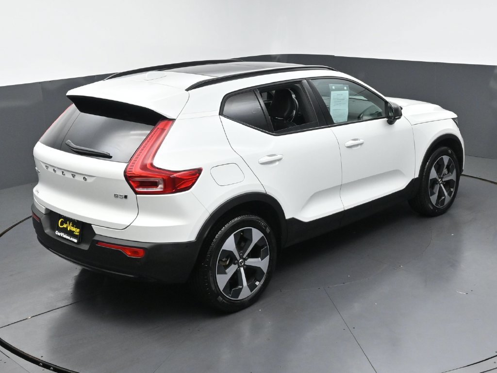 Used 2026 Volvo XC40 B5 Plus AWD/4WD image 44