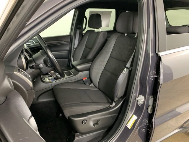 Used 2021 Jeep Grand Cherokee Laredo w/ Security & Convenience Group image 27