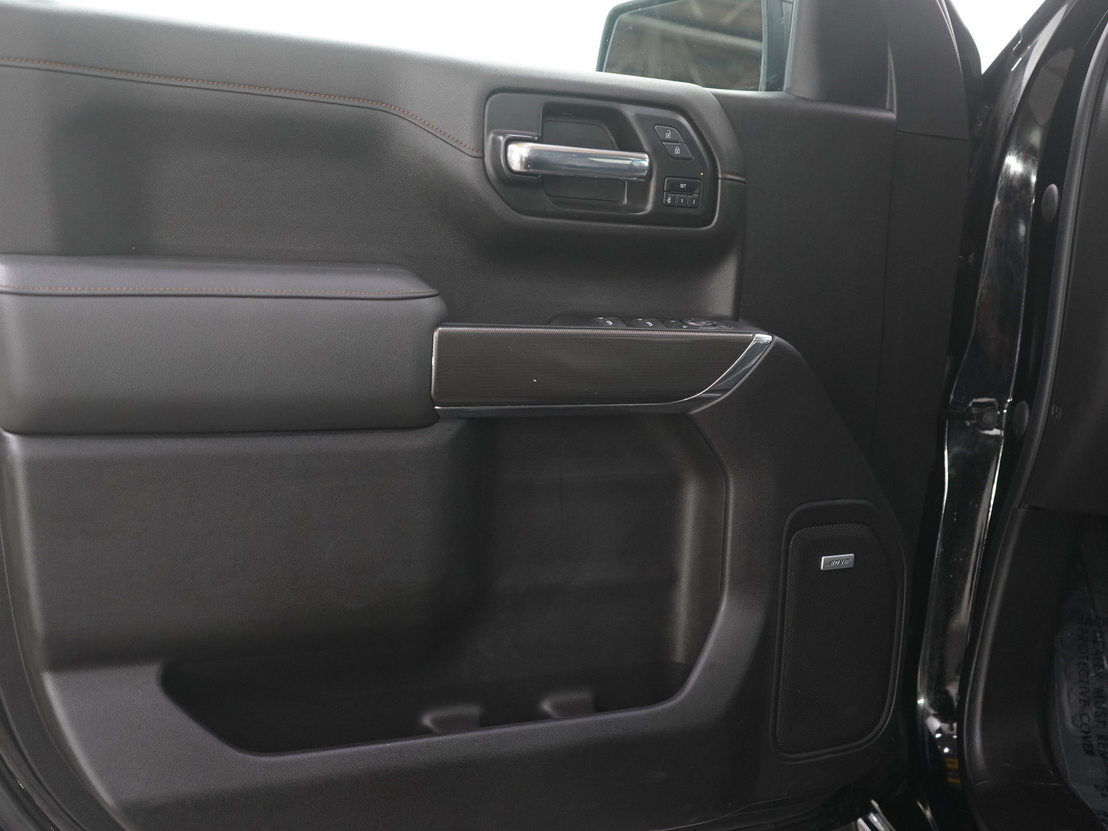 Used 2022 GMC Sierra 1500 AT4 w/ AT4 Premium Package AWD/4WD image 17