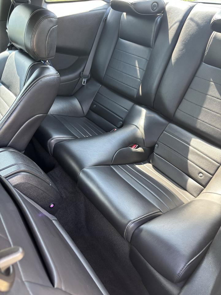 Used 2013 Ford Mustang Premium RWD image 18