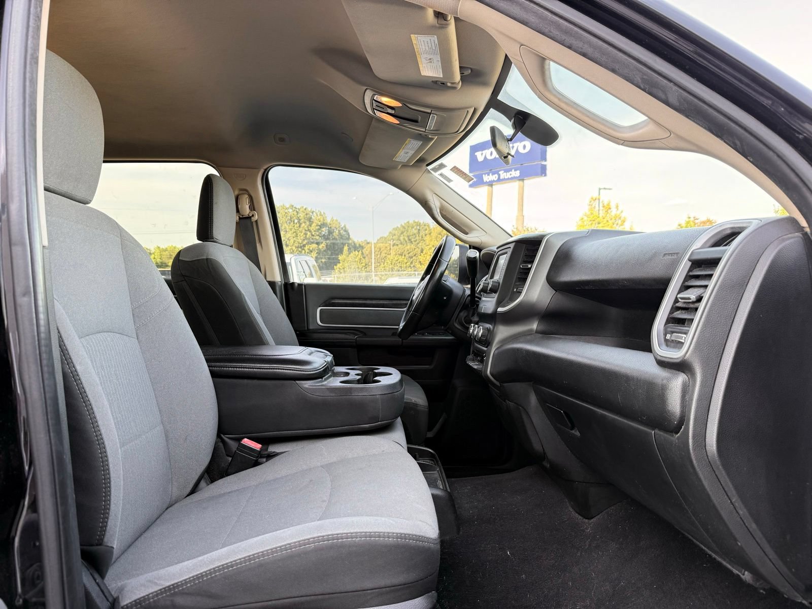 Used 2020 RAM 3500 Big Horn AWD/4WD image 30