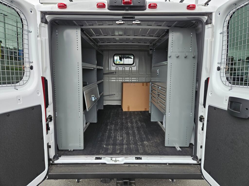Used 2025 RAM ProMaster 2500 FWD image 12