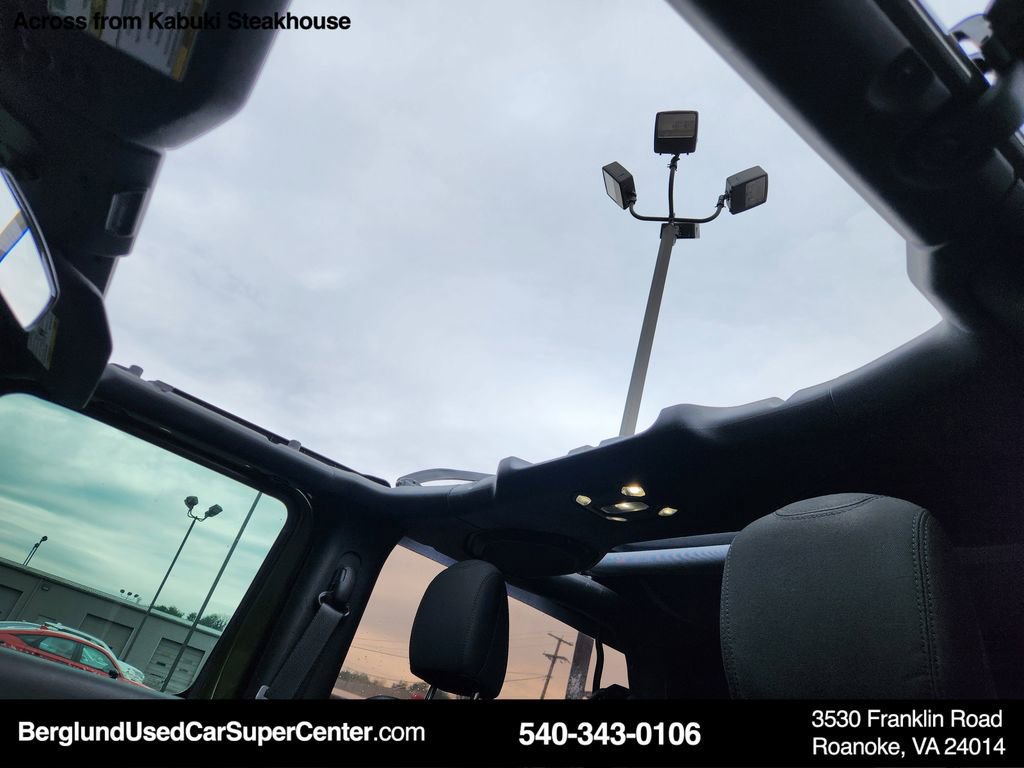 Used 2021 Jeep Wrangler Sport image 34