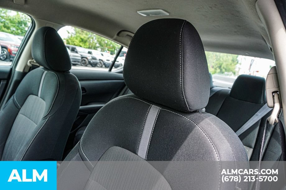 Used 2024 Nissan Sentra SV FWD image 17