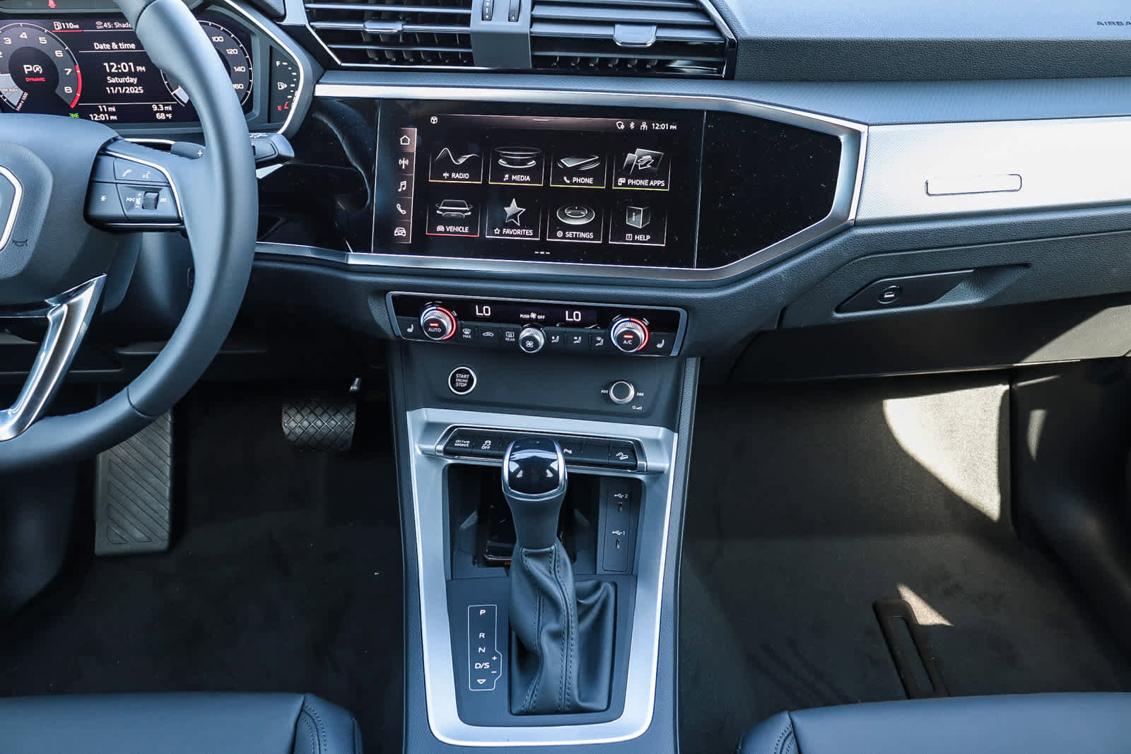 New 2025 Audi Q3 2.0T Premium image 16