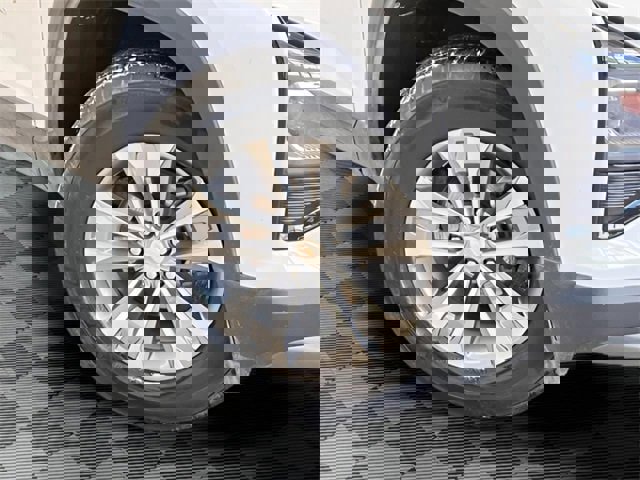 Certified 2025 Chevrolet Equinox LT image 27