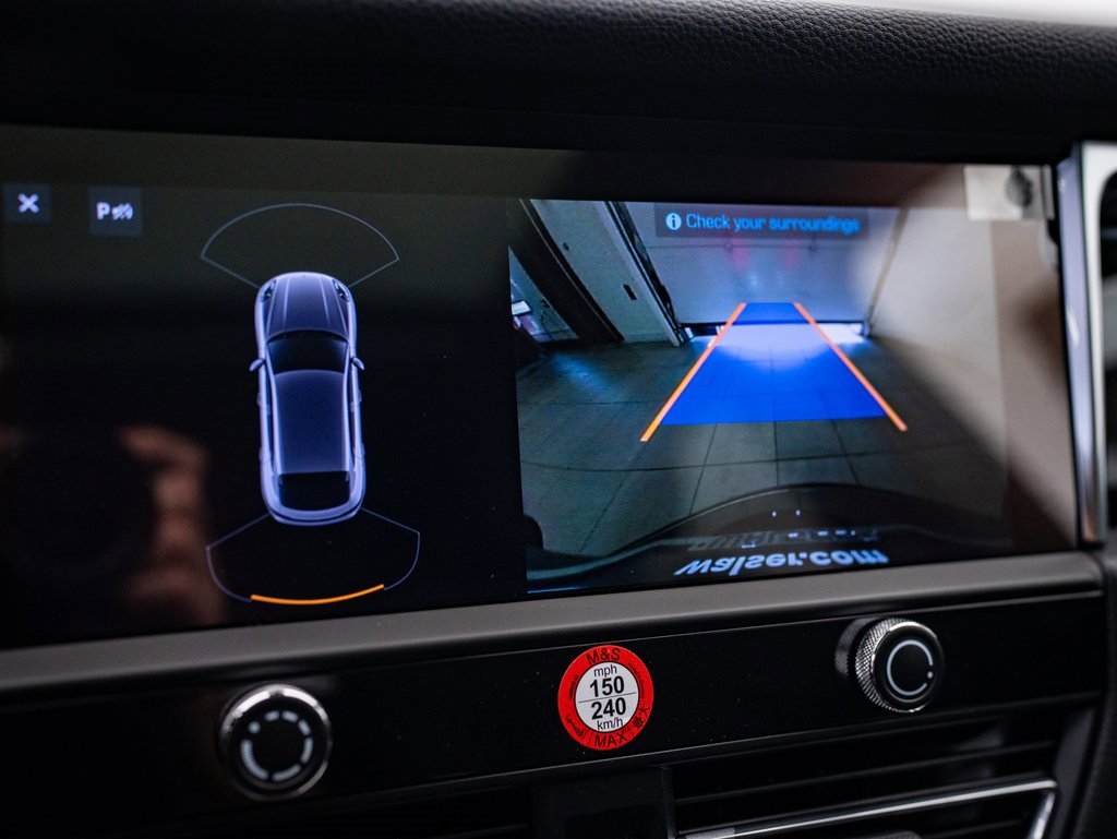 Used 2025 Porsche Macan image 29